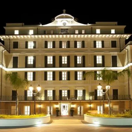 호텔 Grand & - The Leading Of The World 5*