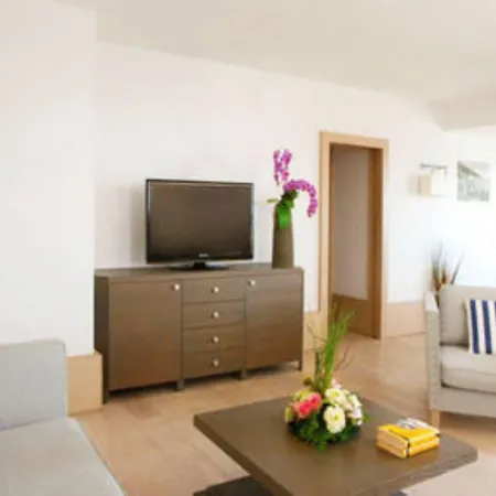 Ξενοδοχείο Grand & - The Leading Of The World