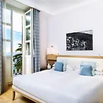 Grand & - The Leading Of The World 5*
