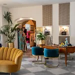 Ξενοδοχείο Grand & - The Leading Of The World Αλάσιο