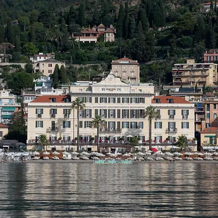 Szálloda Grand & - The Leading Of The World 5*
