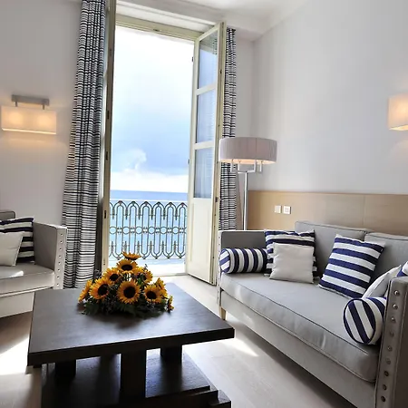 Grand & - The Leading Of The World 5*