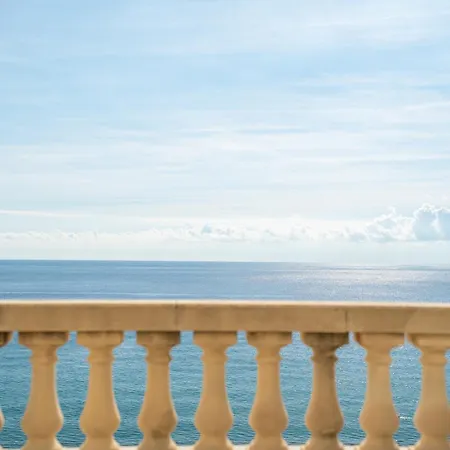 Hotell Grand & - The Leading Of The World 5*