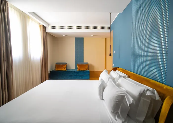 Grand & - The Leading Of The World 5*